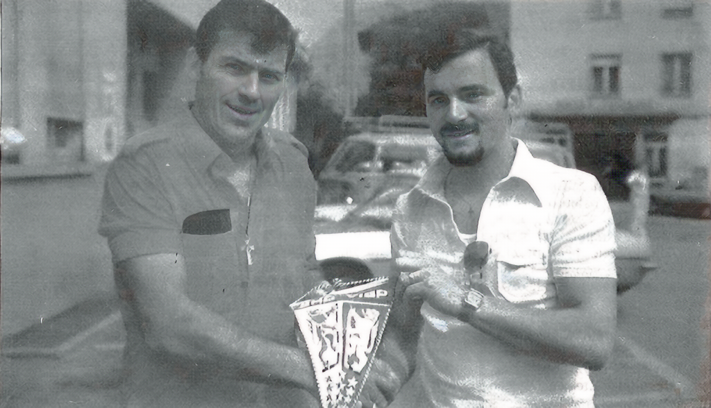 Zuber R Geschäftsführer Leander Zuber (r.) und Trainer Jerry Harrigan | EHC Visp